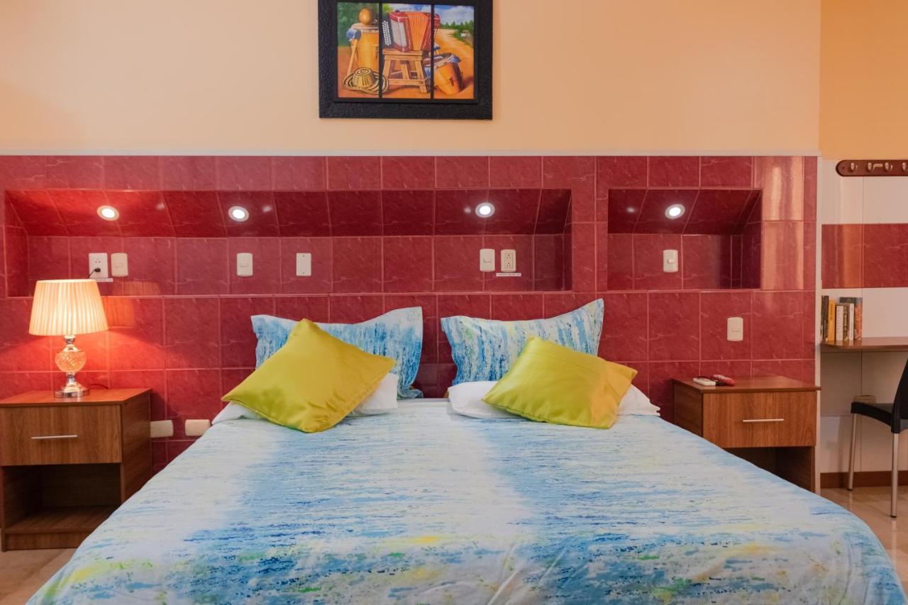 Hotel Livingston Inn Гуаякиль Экстерьер фото