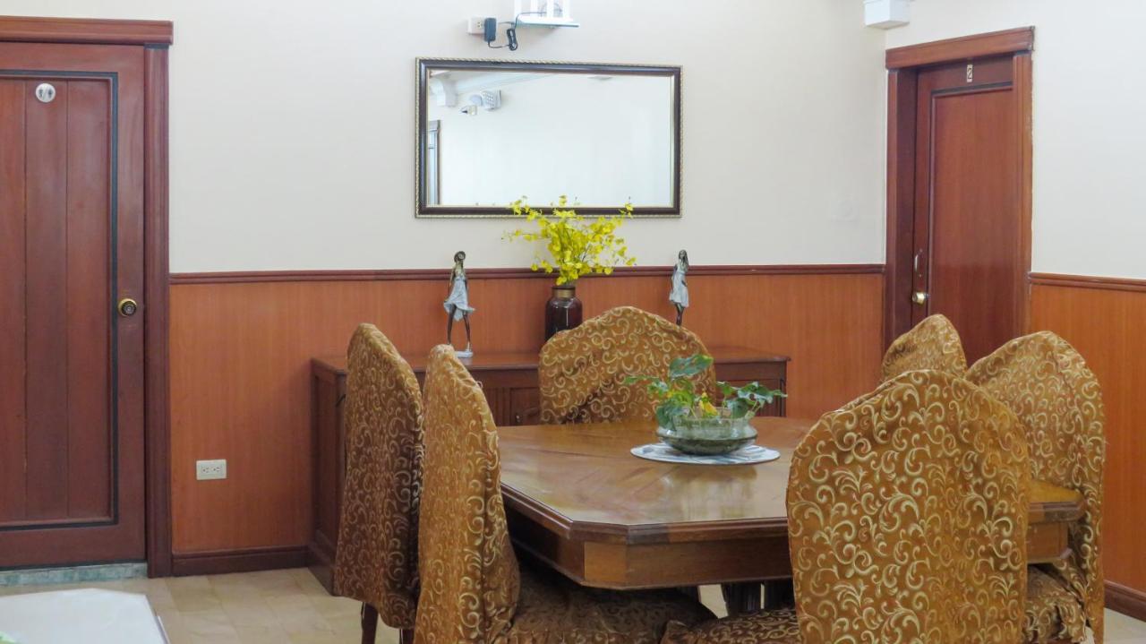 Hotel Livingston Inn Гуаякиль Экстерьер фото